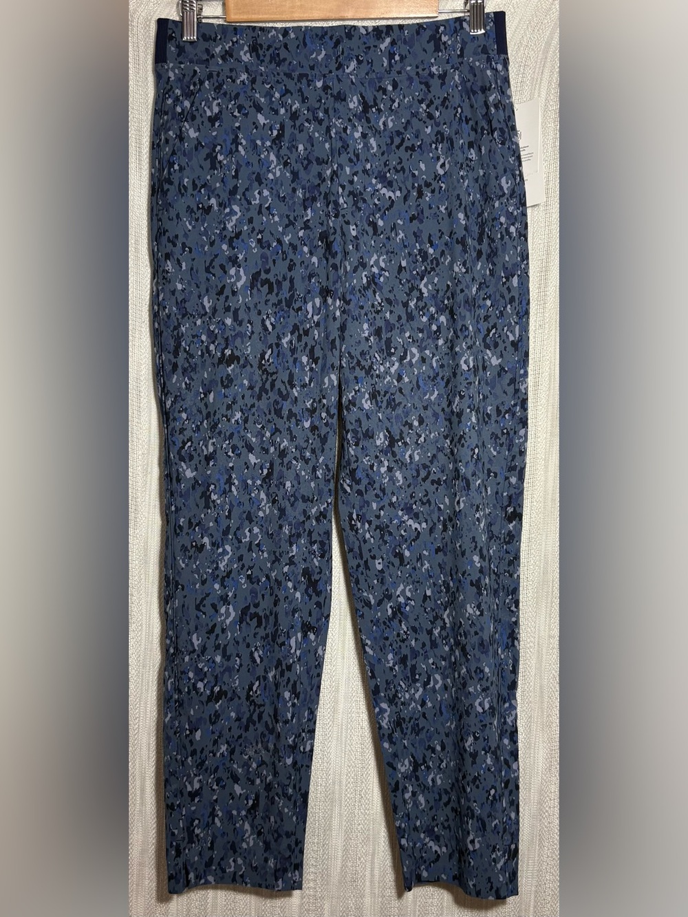 Athleta Navy Blue Brooklyn ankle Patterned  Pants size 8 NWT